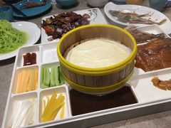 -月枫江南小馆(绿地缤纷广场店)