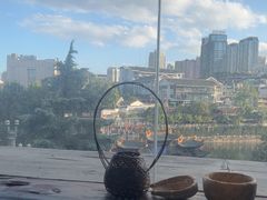 -包整·丝娃娃(一览甲秀楼风景店)