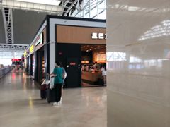 -星巴克(广州南站A18检票口楼上)