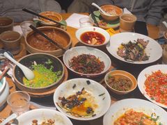 -吃饭皇帝大土家民族菜(正大广场店)