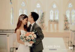 -Lady  Jane高端婚纱礼服馆