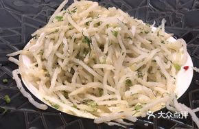 Home-style Potato and Beef Tendon