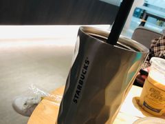 -瑞幸咖啡(外滩SOHO店)