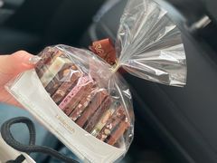 -Laderach 莱德拉(上海环贸iapm店)