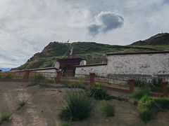 -比如骷髅墙景区