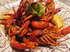 特色十三香小龙虾-有位虾匠·手工土菜小馆(市北店)