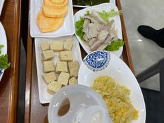 -楼外楼大刀肉传统火锅居(幸福街店)