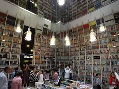 -钟书阁(松江泰晤士小镇店)