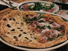 火鸡披萨拼全芝士披萨-PIZZA BIANCA(民园店)