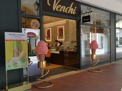 门面-VENCHI 闻绮(上海佛罗伦萨小镇店)