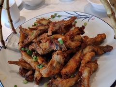 椒盐多春鱼-阿里郎海鲜酒店