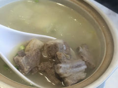 冬瓜炖排骨煲-老周家酱卤猪蹄私房菜(克拉玛依西街店)