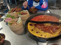 -鹿鸣山草本茶香火锅(园西路店)