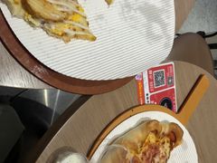 -必胜客(上海华谊新所店)