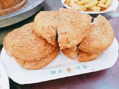 炸烧饼-山海关清和浑锅店