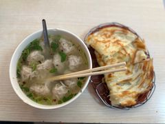 -石门侯·石门馄饨侯(革新北街店)
