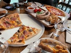 -城市大道红炉披萨烘焙坊