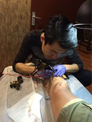 -鳌首刺青纹身 穿孔饰品店