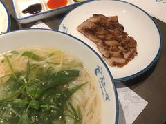 -美奈小馆·越南料理(中航城君尚购物中心店)