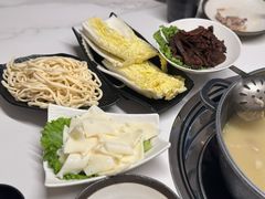 -汤宴·参须肚包鸡(南京路店)