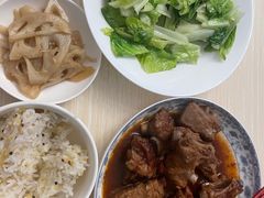 -鲸励母婴月嫂(望京店)
