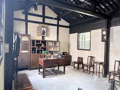 -上海市龙华烈士陵园