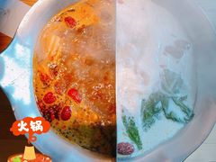 台式麻辣锅-湊湊火锅·茶憩(杭州湖滨银泰in77店)