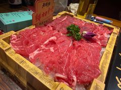-老牌坊云南鱼豆花火锅(爱建店)