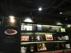 -拉亚汉堡经典餐厅(商城路店)