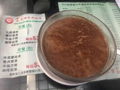 香滑朱古力墩奶-义顺牛奶公司(庇利金街店)