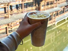 -星巴克(南宁民歌湖店)