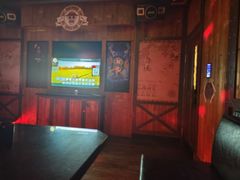 -范特西FANTASY量贩式KTV(民主广场店)