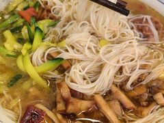 -梅溪·小伙子干挑面(安吉总店)