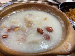 -新大咀港式茶餐厅(宝山万达店)