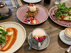 -FLOVIE FLORIST CAFE