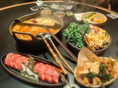 -三出山火锅(南京万象天地店)