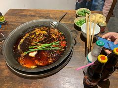 -四小区火锅·巷子里的重庆火锅(花照壁店)