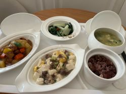 -菁幼月子会所(儿童医院店)