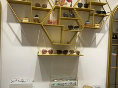 -肆兮眼镜·蔡司·徕卡战略合作店(大坪店)
