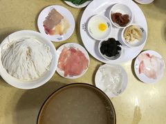 -桥香园云南过桥米线(金马碧鸡店)