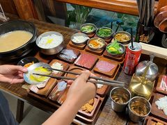 -银米·云南传统过桥米线(双廊黑金冠店)
