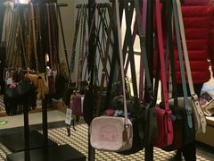 -COACH蔻驰(赛特奥特莱斯店)