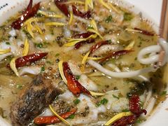 -渔语鱼酸菜鱼新川菜(来福士店)