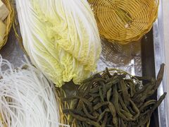 -屯老二农家铁锅炖·行业领军者(梅江店)