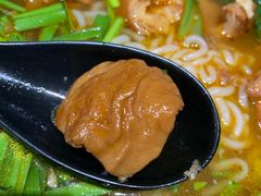 超大块肥肠-八月美食小馆(银泰城总店)