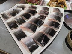 -围炉肉舍•炭烤活鳗•丹东海鲜烤肉(步行街店)