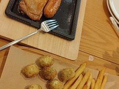 -必胜客(WOW昙华林店)