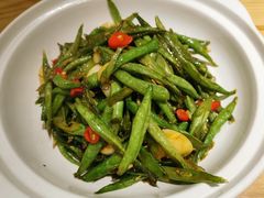 砂锅刀豆丝-胡子大厨·超级小炒肉(晶耀前滩店)