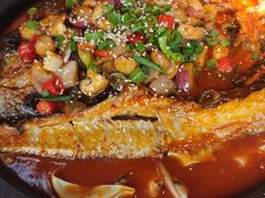 -鸣记脆皮烤鱼·海鲜烤鱼(三八广场店)