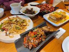 -隔壁老王·家常云南菜(花巷店)